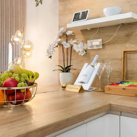 Golden Sunflower 아파트 브라티슬라바