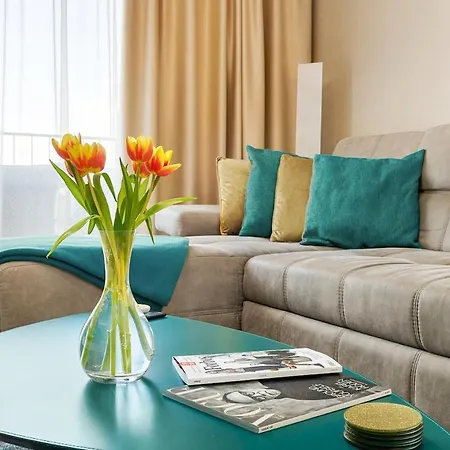 Golden Sunflower Apartmán *