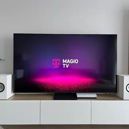 아파트 Golden Sunflower *